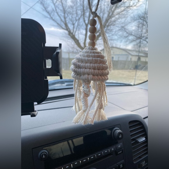 Custom One of a kind Hand Crafted Macramé jellyfish car / home decor - Picture 9 of 12